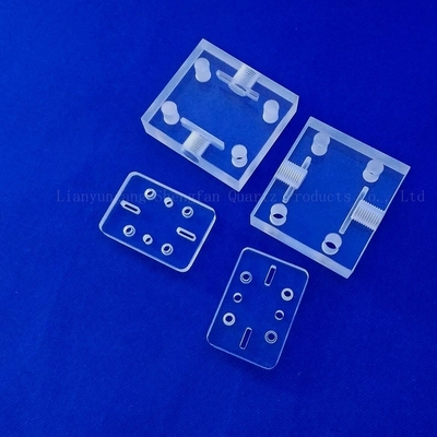 Lastra Di Vetro Di Quarzo Trasparente Con Foro Perforazione Laser Semiconduttore 100mm