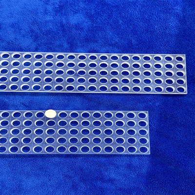 Fabbrica carta di quarzo perforata trasparente resistente alla corrosione su misura