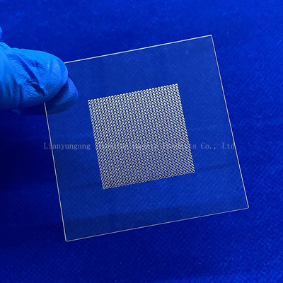 Fabbrica di vetro di quarzo perforato a laser a misura
