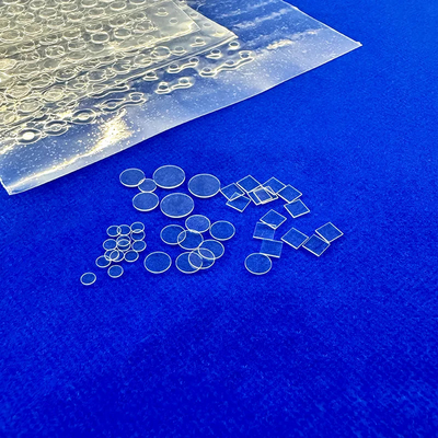 Taglio laser di vetro al quarzo trasparente di dimensioni ultrapiccole