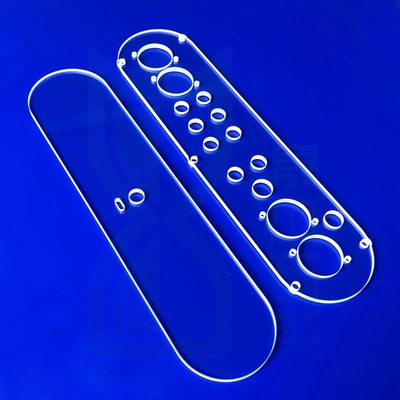 Fabbrica di lamiere di vetro di quarzo personalizzato ad alta trasmissione luminosa perforata
