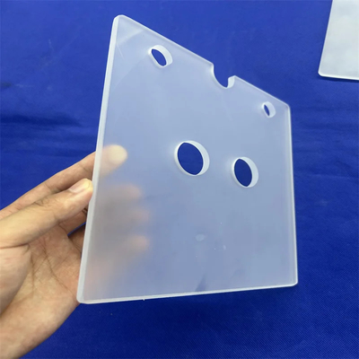 Fogli di vetro di quarzo perforato a freddo resistenti alle alte temperature