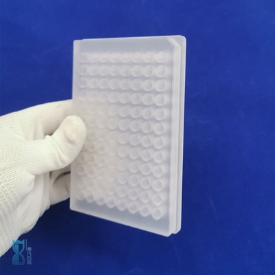 Piastra di vetro di quarzo ultra-sottile e trasparente su misura Piastra ottica rotonda con taglio Piastra di quarzo perforata