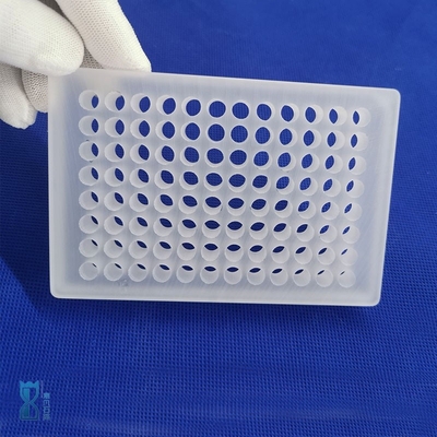 Piastra di vetro di quarzo ultra-sottile e trasparente su misura Piastra ottica rotonda con taglio Piastra di quarzo perforata