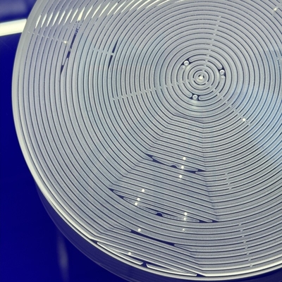 Fabbrica Custom High Precision Slotted Quartz Sheet Drilling Fused Quartz Transparent Polished