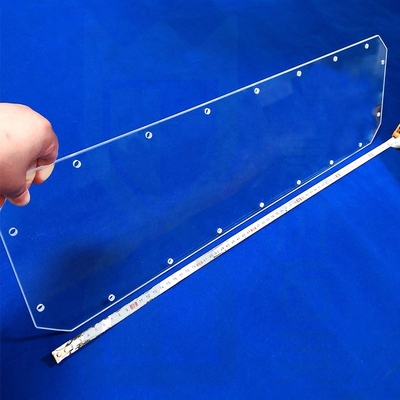 Fabbrica ad alta trasmissione luminosa Laser perforato a misura di lamina di vetro di quarzo fuso
