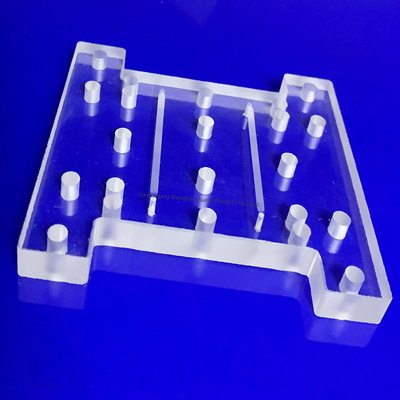 Produzione di alta precisione CNC, elevata purezza 99,99% lastre di quarzo forate, lastre di quarzo scanalate e lastre di vetro al quarzo