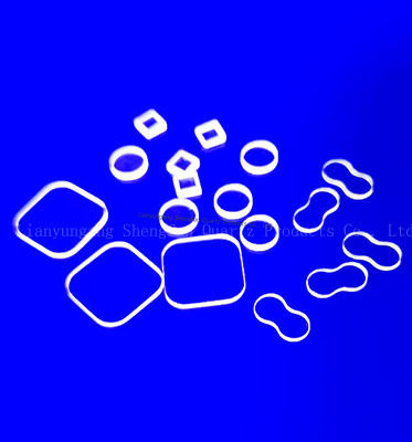 Lastre di vetro al quarzo fuso trasparente ai raggi ultravioletti di piccole dimensioni tagliate al laser per finestre di camere