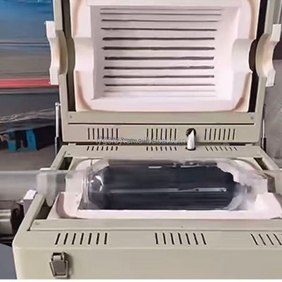 Tubo di vetro di quarzo ad ampio diametro su misura ad alta densità (2,2 g/cm3) e durezza Morse 6,6 per applicazioni fotovoltaiche